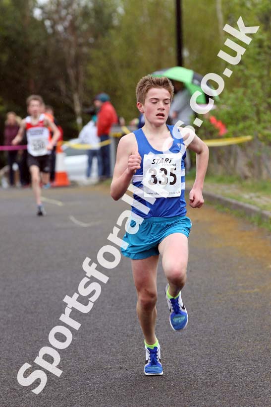 Boys and girls under-15s, Elswick Good Friday Road Races. Photo: David T. Hewitson/Sports for All Pics
